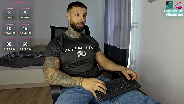 Snapshot of MasculineGuy99 chatting on November 19, 2025, 8:47 am MasculineGuy99 online show from November 19, 2025, 8:47 am