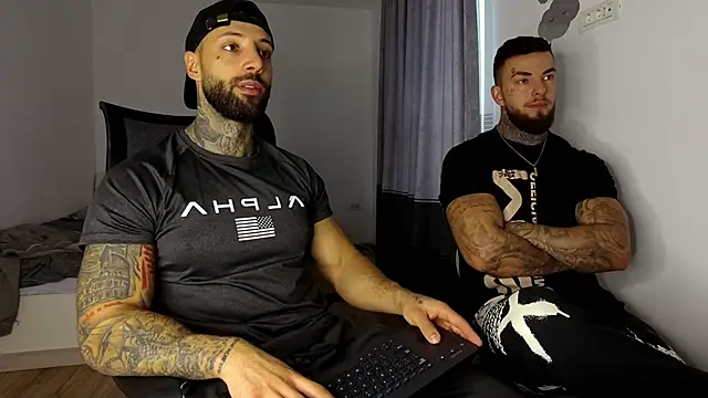 Snapshot of MasculineGuy99 chatting on November 7, 2025, 7:24 am MasculineGuy99 online show from November 7, 2025, 7:24 am