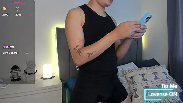 JARETHH online show from October 15, 2025, 11:18 am