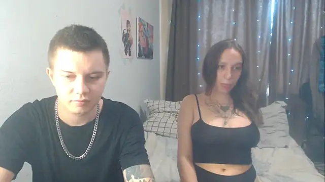 Snapshot of Mark_and_Wendy chatting on July 18, 2026, 10:57 am Mark and Wendy online show from July 18, 2026, 10:57 am