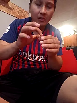 Snapshot of Chyynoxxx chatting on October 28, 2025, 5:56 pm Chyynoxxx online show from October 28, 2025, 5:56 pm