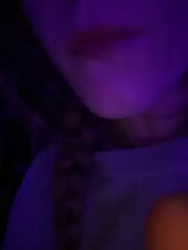 Snapshot of pleasedontpressaredburton chatting on October 16, 2025, 8:17 pm pleasedontpressaredburton online show from October 16, 2025, 8:17 pm