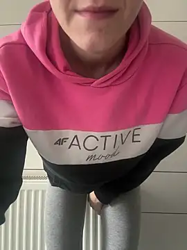 Snapshot of pleasedontpressaredburton chatting on October 16, 2025, 7:27 am pleasedontpressaredburton online show from October 16, 2025, 7:27 am