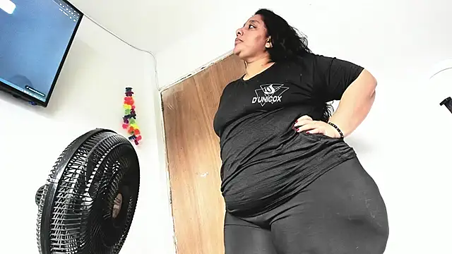 Snapshot of BBW_LATIN_BIGASSS chatting on November 14, 2025, 9:07 pm BBW LATIN BIGASSS online show from November 14, 2025, 9:07 pm