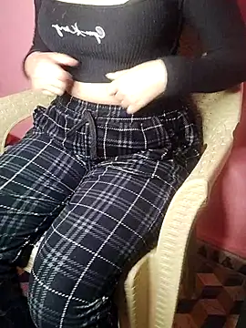 Rihame07 online show from November 1, 2025, 8:57 pm