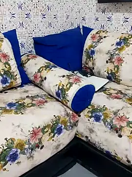 Rihame07 online show from November 4, 2025, 7:12 am