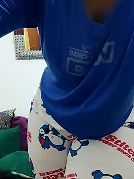 Rihame07 online show from November 6, 2025, 10:47 pm