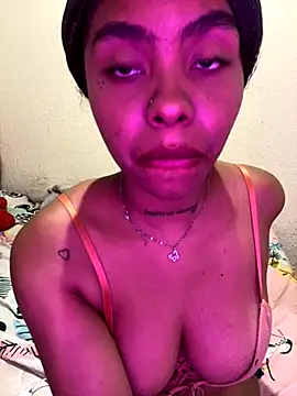 Snapshot of Itanydiorr chatting on November 11, 2025, 4:51 am Itanydiorr online show from November 11, 2025, 4:51 am