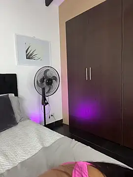 Snapshot of ArieliciousXXX chatting on February 28, 2026, 1:11 pm ArieliciousXXX online show from February 28, 2026, 1:11 pm