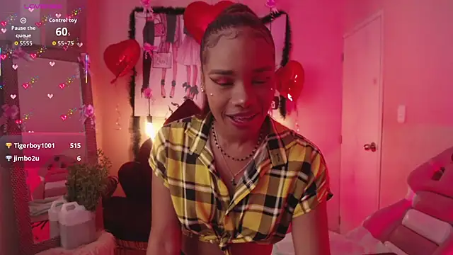 ingrid03 taffur online show from January 14, 2026, 7:50 pm