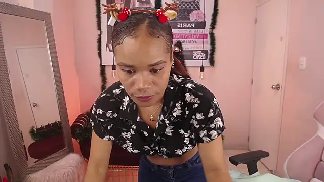 ingrid03 taffur online show from December 22, 2025, 9:37 pm