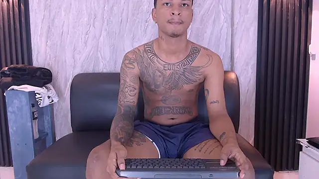 Snapshot of TimmCloud chatting on November 8, 2025, 11:58 am TimmCloud online show from November 8, 2025, 11:58 am