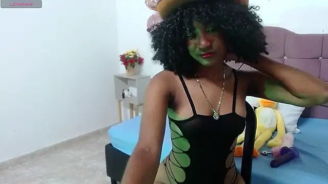 Snapshot of Cherry_BloomK chatting on November 19, 2025, 2:28 pm Cherry BloomK online show from November 19, 2025, 2:28 pm