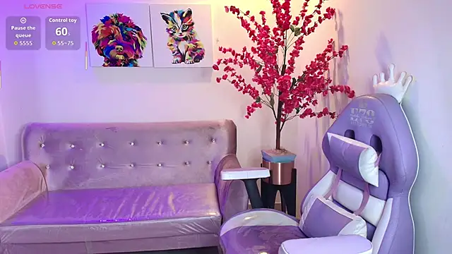 Summer miller online show from November 26, 2025, 11:43 am