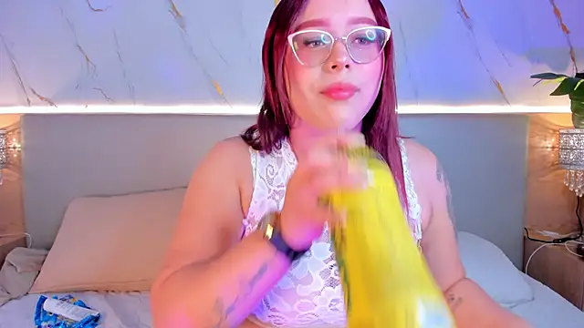 Snapshot of Meloddy_Ruuiz chatting on October 7, 2025, 8:10 pm Meloddy Ruuiz online show from October 7, 2025, 8:10 pm