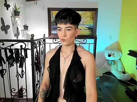 Zulyhenao online show from October 26, 2025, 3:51 am