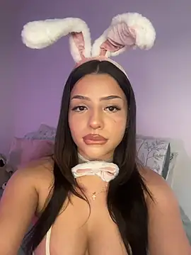 Snapshot of LolaBoobz chatting on October 14, 2025, 11:33 am LolaBoobz online show from October 14, 2025, 11:33 am