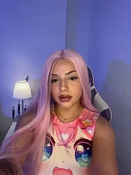 Snapshot of LolaBoobz chatting on October 15, 2025, 11:18 am LolaBoobz online show from October 15, 2025, 11:18 am