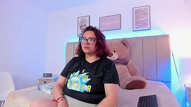 sam von tess online show from December 15, 2025, 12:33 pm