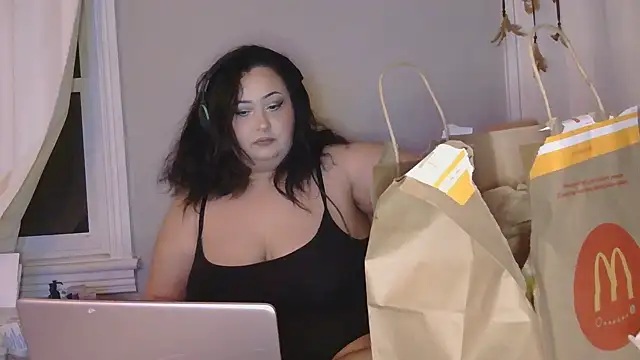 Snapshot of Smokeaahontas chatting on October 11, 2025, 4:35 am Smokeaahontas online show from October 11, 2025, 4:35 am
