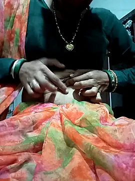 Mona7070 online show from October 6, 2025, 3:13 pm