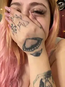 KellyMoors online show from November 7, 2025, 1:21 am