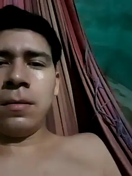 Travieso loco9 online show from October 6, 2025, 4:35 am