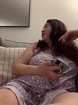 Snapshot of Foxxxy08 chatting on November 28, 2025, 2:12 am Foxxxy08 online show from November 28, 2025, 2:12 am