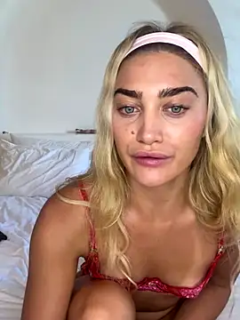 Snapshot of Aurii_Angel chatting on October 8, 2025, 12:12 am Aurii Angel online show from October 8, 2025, 12:12 am