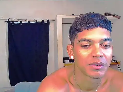 Snapshot of theMyke101 chatting on June 7, 2026, 8:36 pm theMyke101 online show from June 7, 2026, 8:36 pm