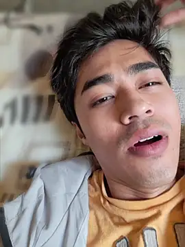 DanielTorres1 online show from April 18, 2026, 6:32 pm