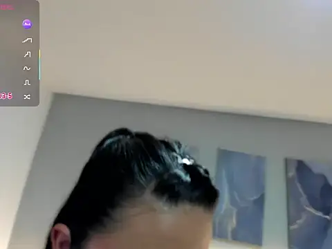 Julieta Slav3 online show from February 23, 2026, 8:31 pm