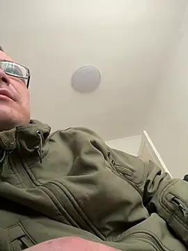 Snapshot of viktor1992-1-1 chatting on February 26, 2026, 8:25 am viktor1992-1-1 online show from February 26, 2026, 8:25 am