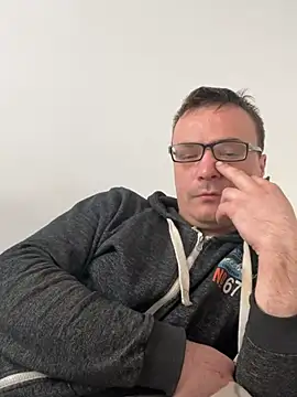 Snapshot of viktor1992-1-1 chatting on March 30, 2026, 7:21 am viktor1992-1-1 online show from March 30, 2026, 7:21 am