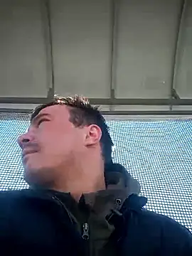 Snapshot of viktor1992-1-1 chatting on March 4, 2026, 10:01 am viktor1992-1-1 online show from March 4, 2026, 10:01 am