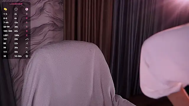 ElizabethMilller  online show from February 23, 2026, 10:32 pm