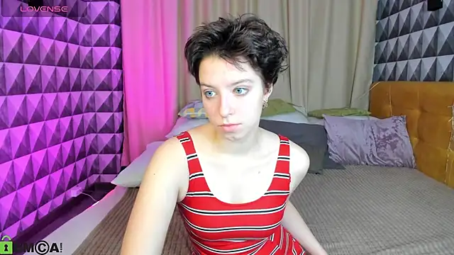 Sara Frayer online show from November 11, 2025, 1:22 am