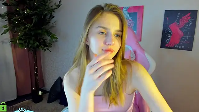 Snapshot of L1na_Reeds chatting on December 16, 2025, 1:10 am L1na Reeds online show from December 16, 2025, 1:10 am