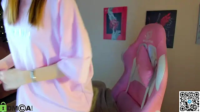 Snapshot of L1na_Reeds chatting on December 15, 2025, 1:11 am L1na Reeds online show from December 15, 2025, 1:11 am