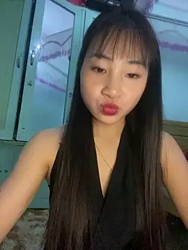 banlinh004 online show from February 8, 2026, 2:59 pm