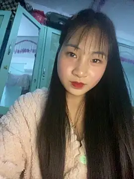 banlinh004 online show from December 16, 2025, 2:21 pm