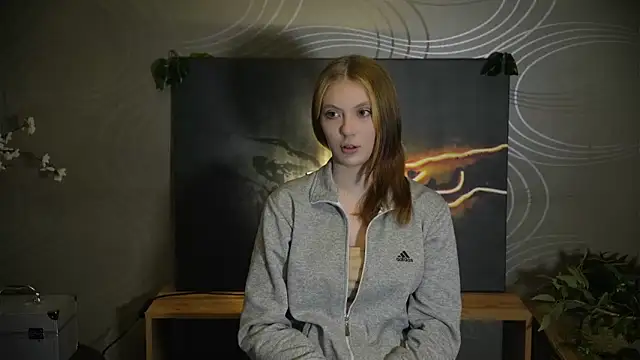 Snapshot of EstaGoetsch chatting on October 3, 2025, 1:01 pm EstaGoetsch online show from October 3, 2025, 1:01 pm