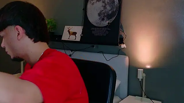 LiamThunder05  online show from December 14, 2025, 1:28 pm