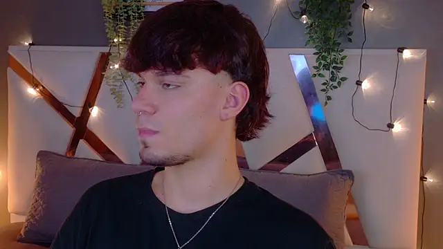 LiamThunder05  online show from December 16, 2025, 7:51 pm