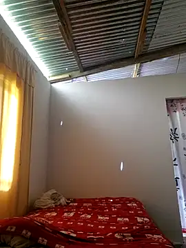 Snapshot of lindasexy12 chatting on October 17, 2025, 4:42 pm lindasexy12 online show from October 17, 2025, 4:42 pm