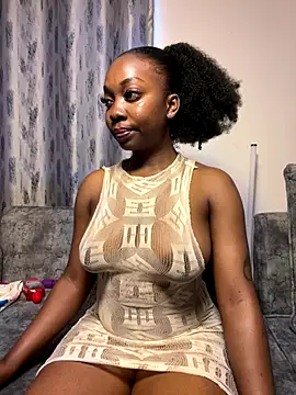 Snapshot of cocoluvx chatting on January 7, 2026, 2:44 pm cocoluvx online show from January 7, 2026, 2:44 pm