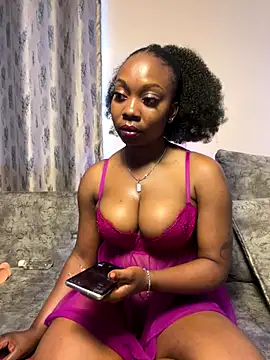 Snapshot of cocoluvx chatting on January 6, 2026, 2:21 pm cocoluvx online show from January 6, 2026, 2:21 pm