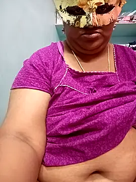 Snapshot of supcpl chatting on February 23, 2026, 6:52 pm supcpl online show from February 23, 2026, 6:52 pm