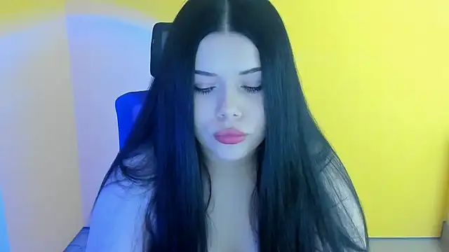 Snapshot of Mona_Esty chatting on October 15, 2025, 5:21 pm Mona Esty online show from October 15, 2025, 5:21 pm