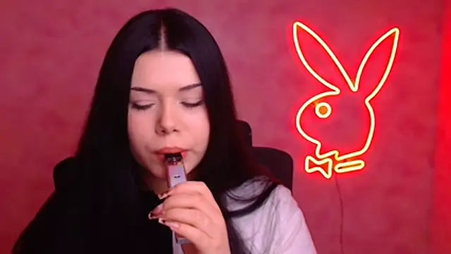 Snapshot of Mona_Esty chatting on December 3, 2025, 6:40 pm Mona Esty online show from December 3, 2025, 6:40 pm